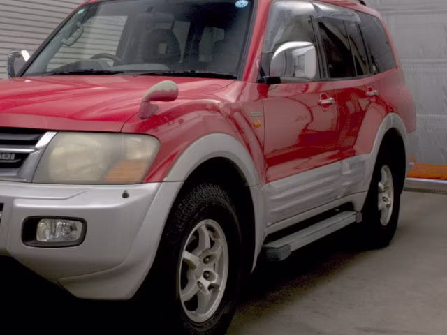 MITSUBISHI PAJERO