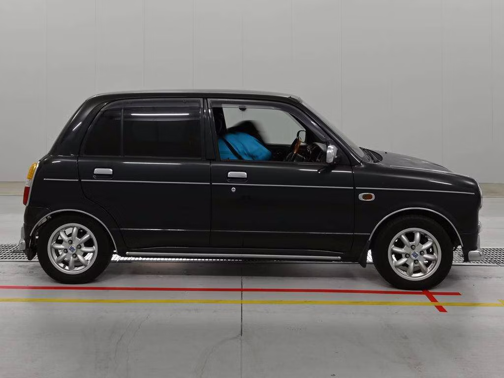 DAIHATSU MIRA GINO