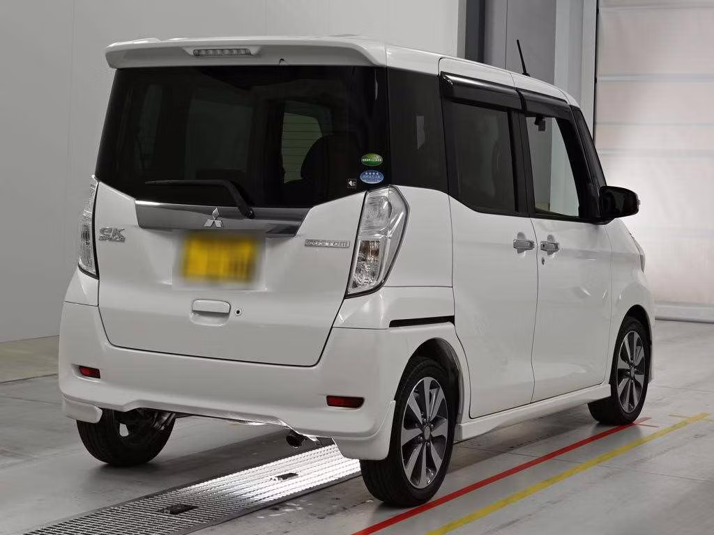 MITSUBISHI EK SPACE