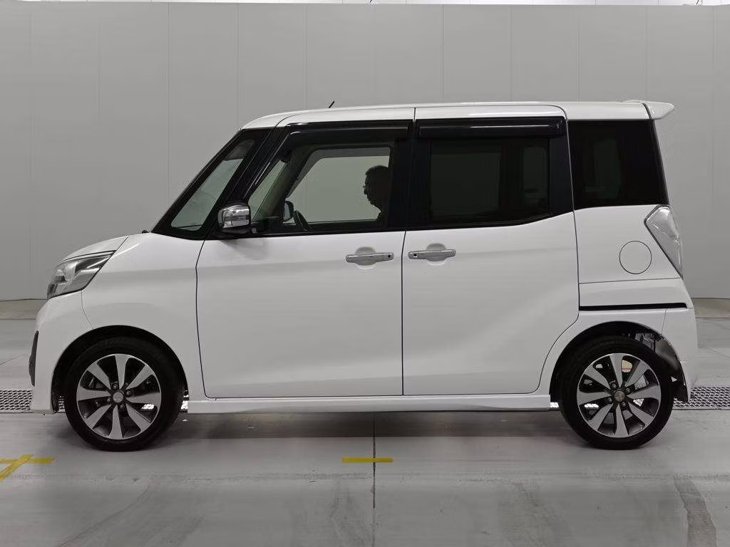 MITSUBISHI EK SPACE