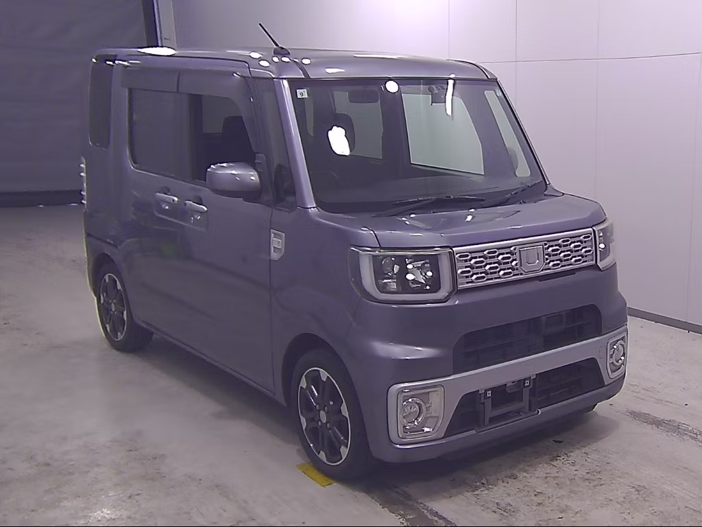 DAIHATSU WAKE