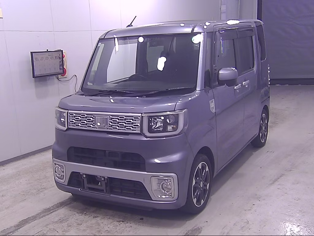DAIHATSU WAKE