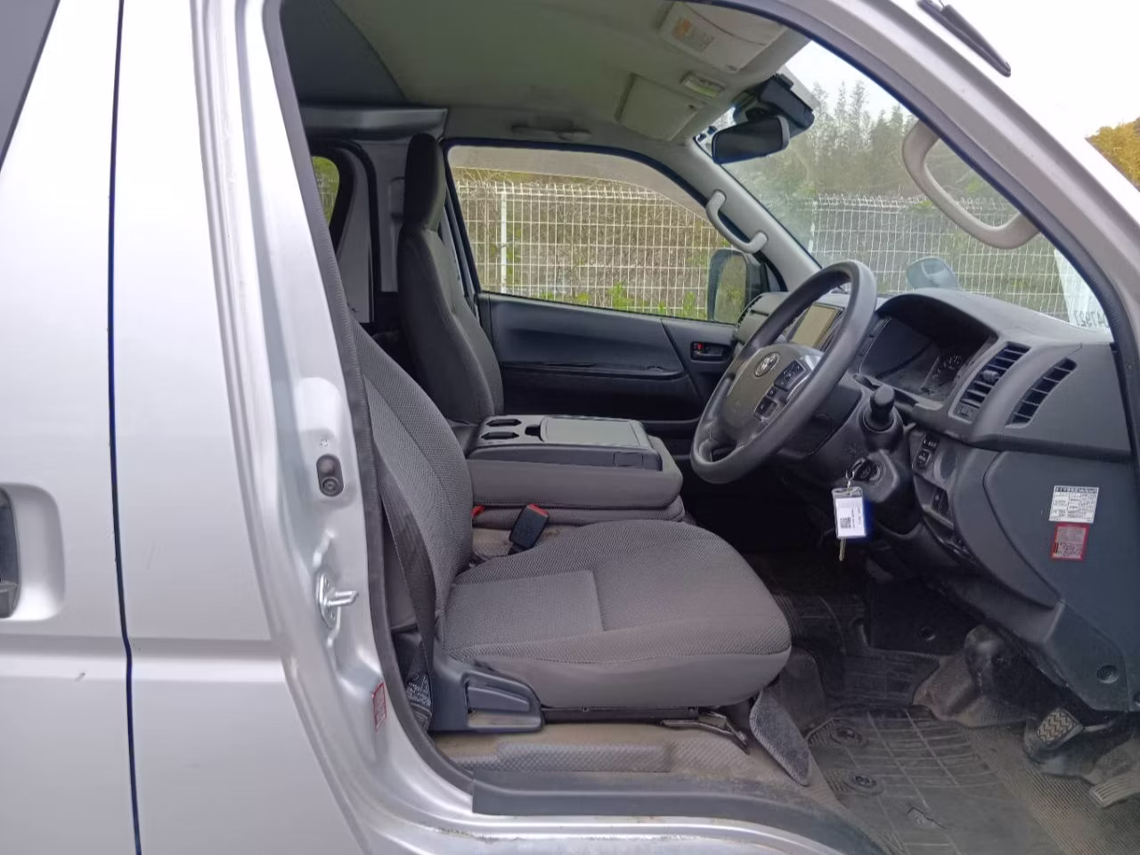 TOYOTA REGIUS ACE