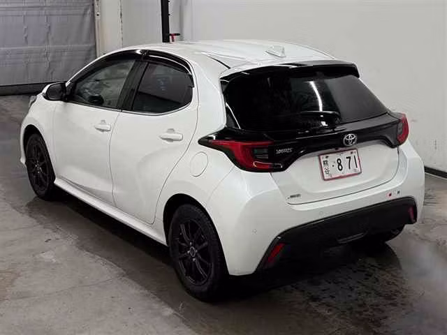 TOYOTA YARIS