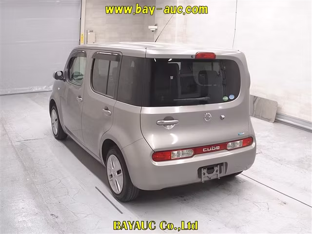 NISSAN CUBE