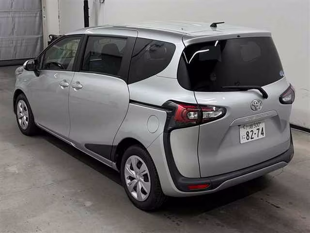 TOYOTA SIENTA