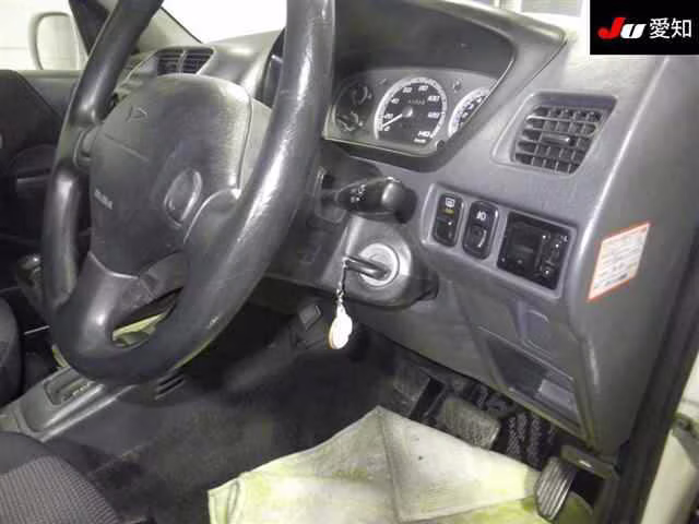 DAIHATSU TERIOS LUCIA
