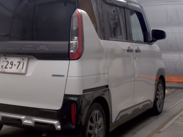 MITSUBISHI DELICA MINI