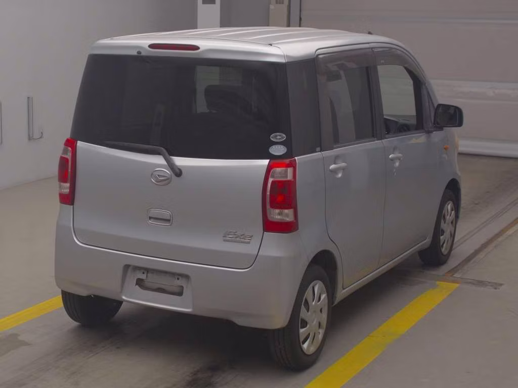 DAIHATSU TANTO EXE