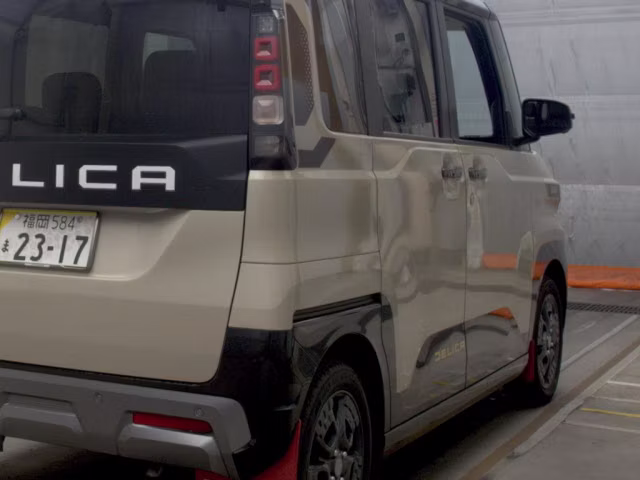 MITSUBISHI DELICA MINI