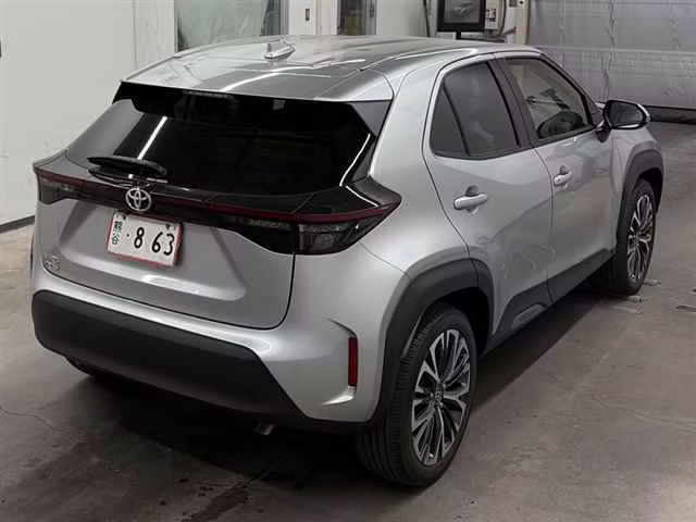 TOYOTA YARIS CROSS