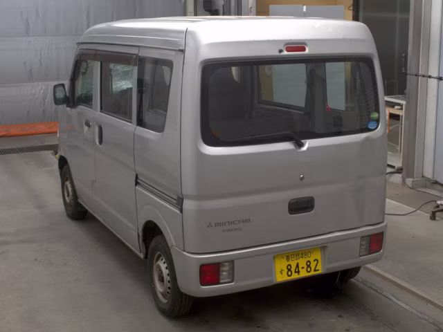 MITSUBISHI MINICAB