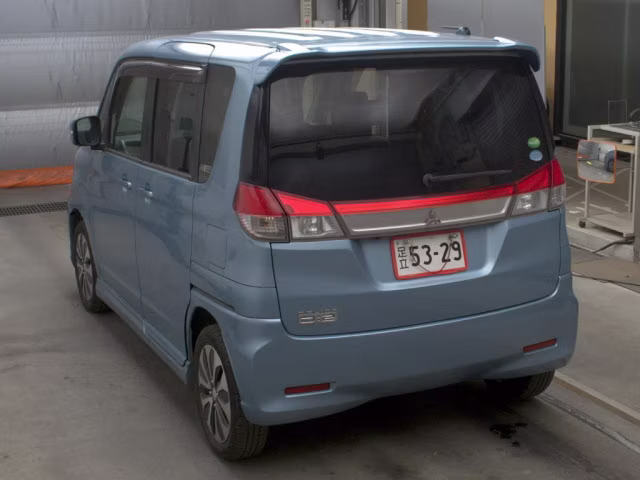 MITSUBISHI DELICA D:2