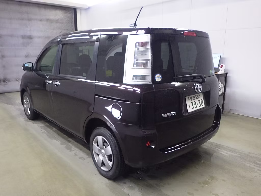 TOYOTA SIENTA