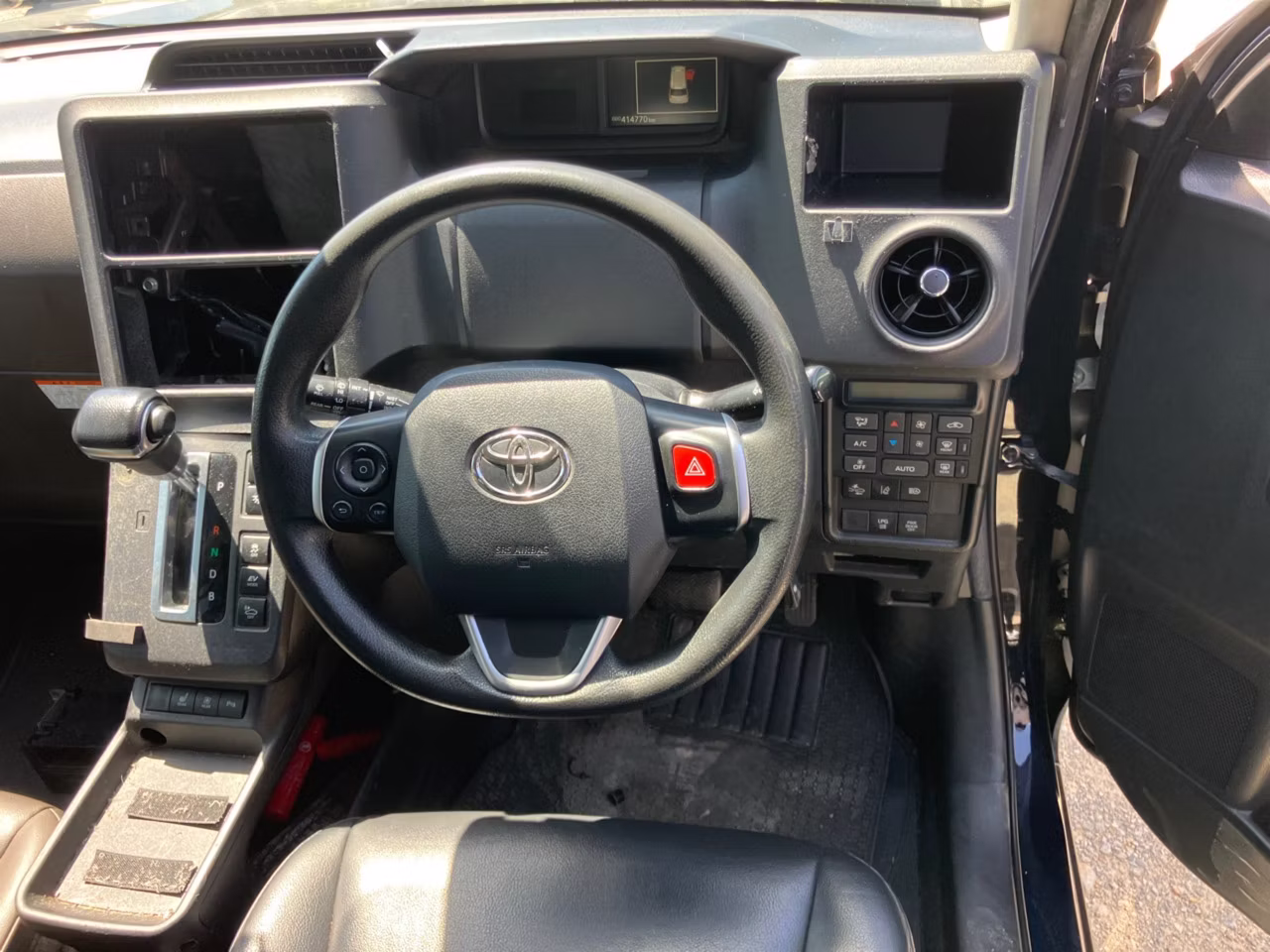TOYOTA JPN TAXI