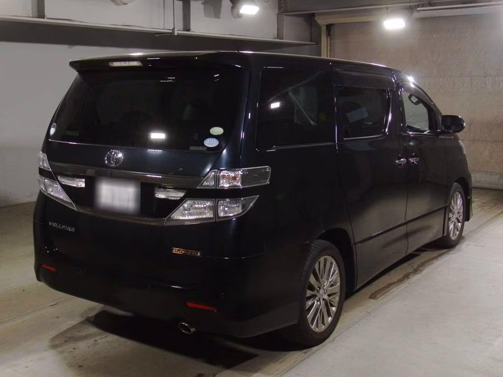 TOYOTA VELLFIRE