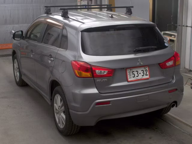 MITSUBISHI RVR