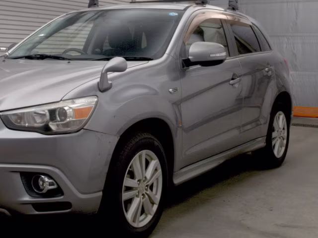 MITSUBISHI RVR