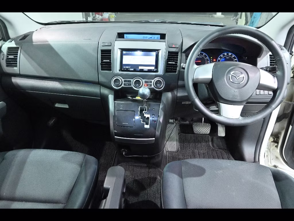 MAZDA MPV