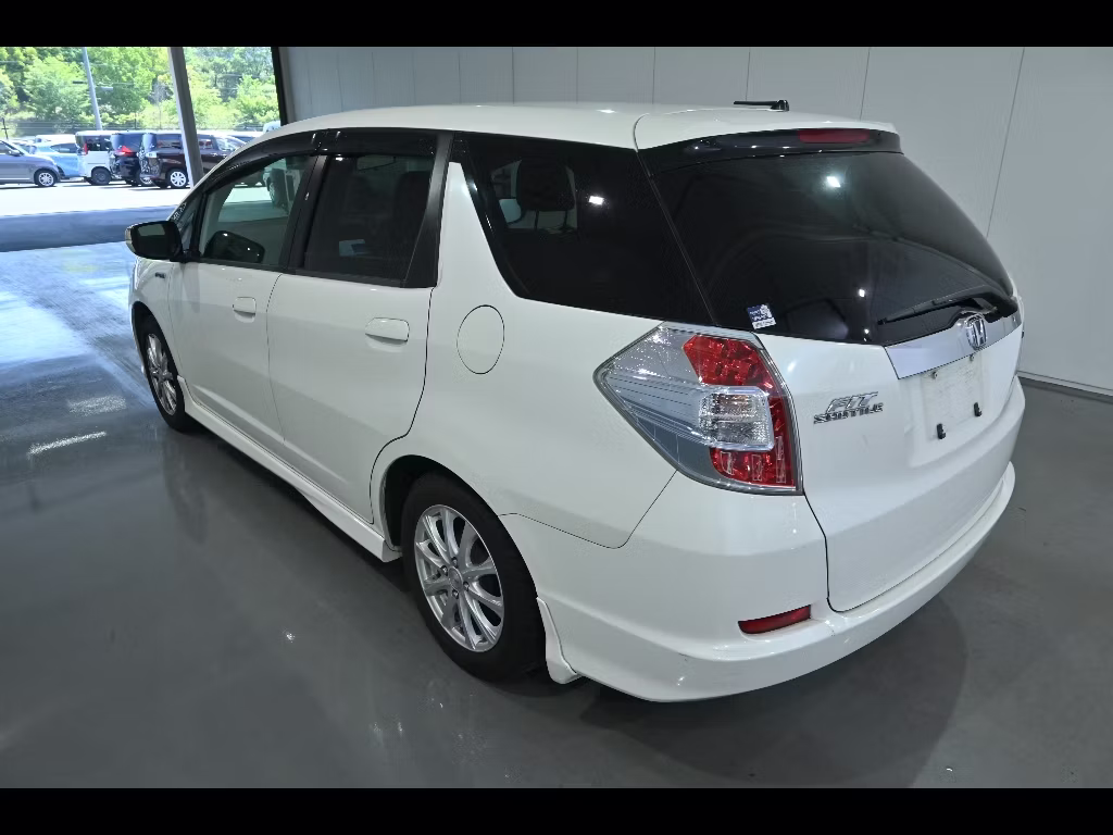 HONDA FIT SHUTTLE