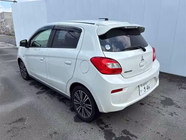 MITSUBISHI MIRAGE