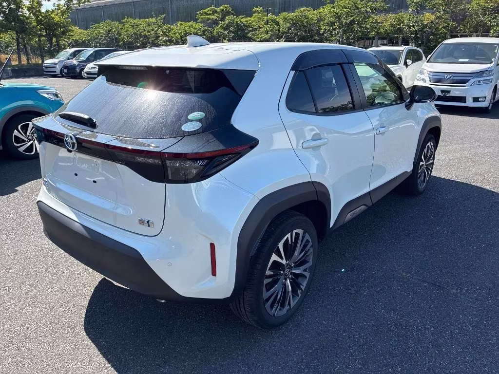 TOYOTA YARIS CROSS