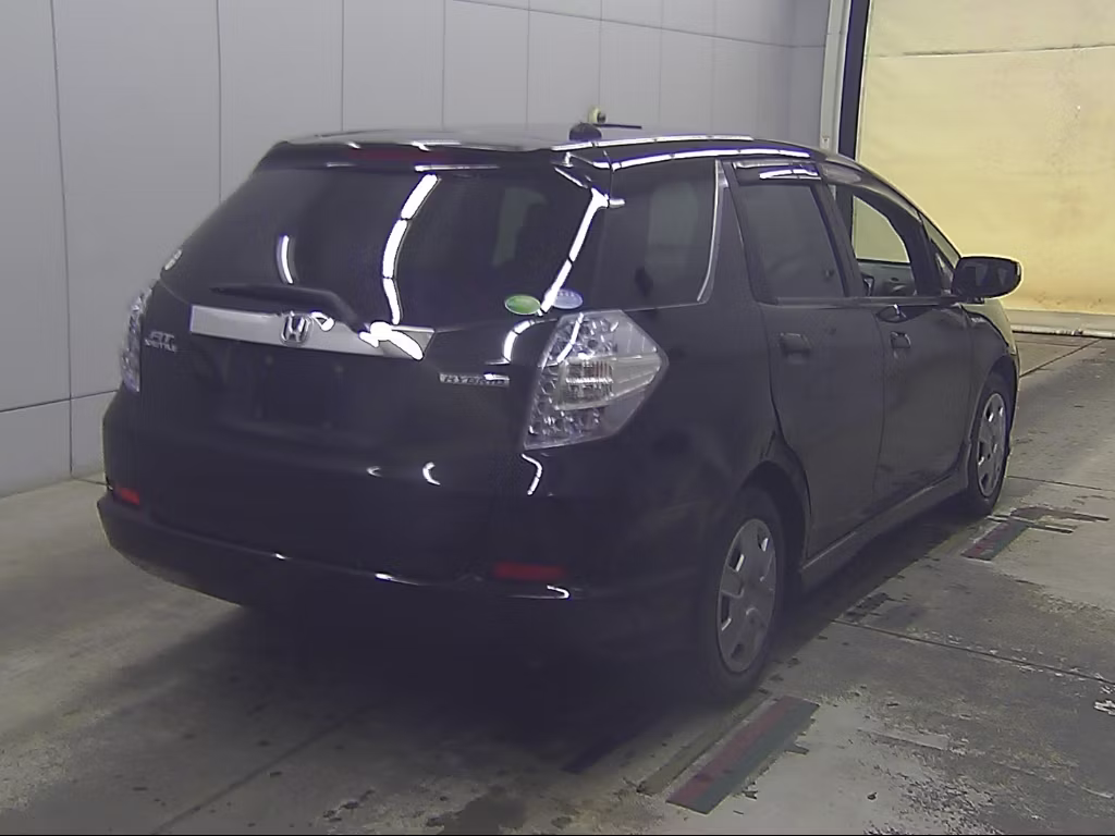 HONDA FIT SHUTTLE