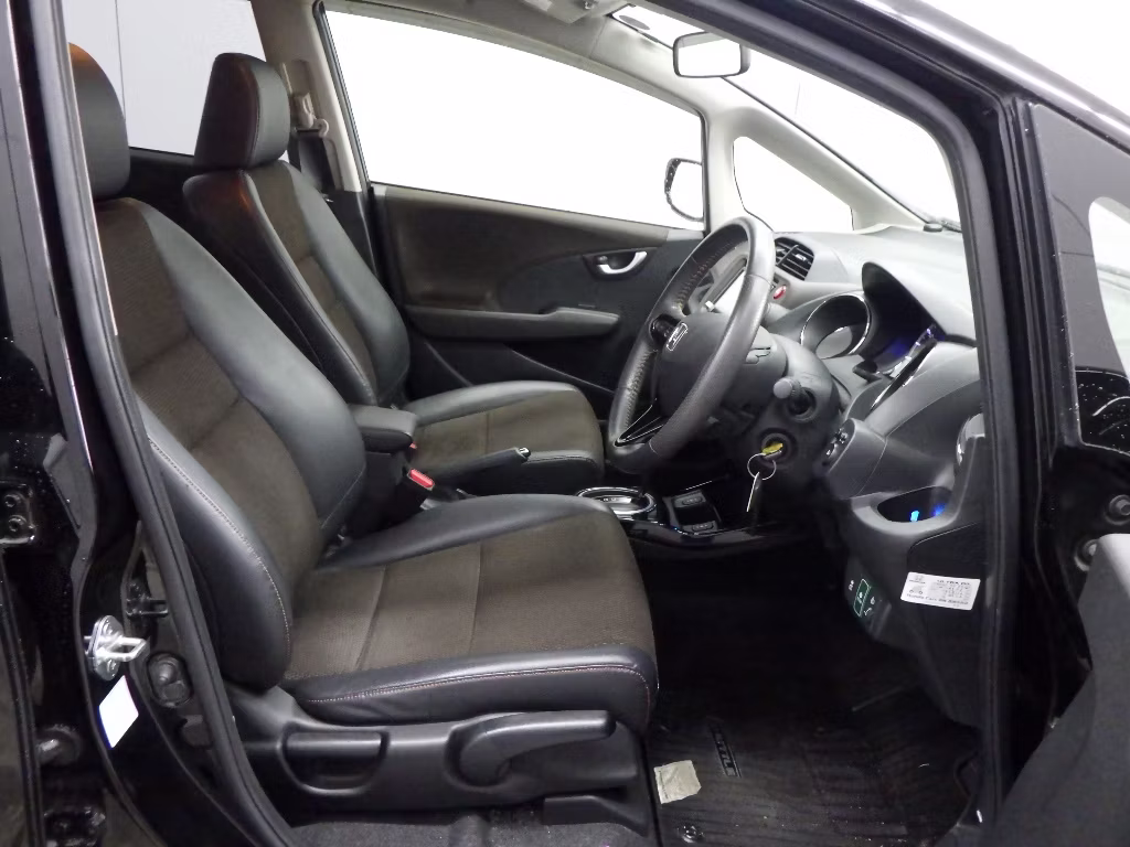 HONDA FIT SHUTTLE