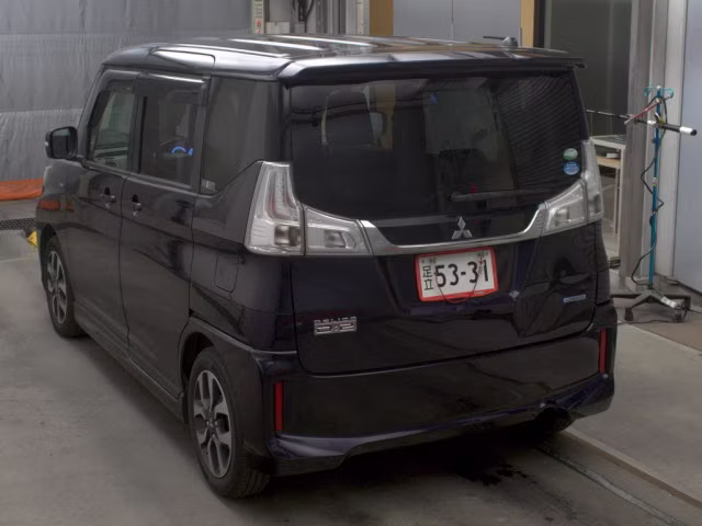 MITSUBISHI DELICA D:2