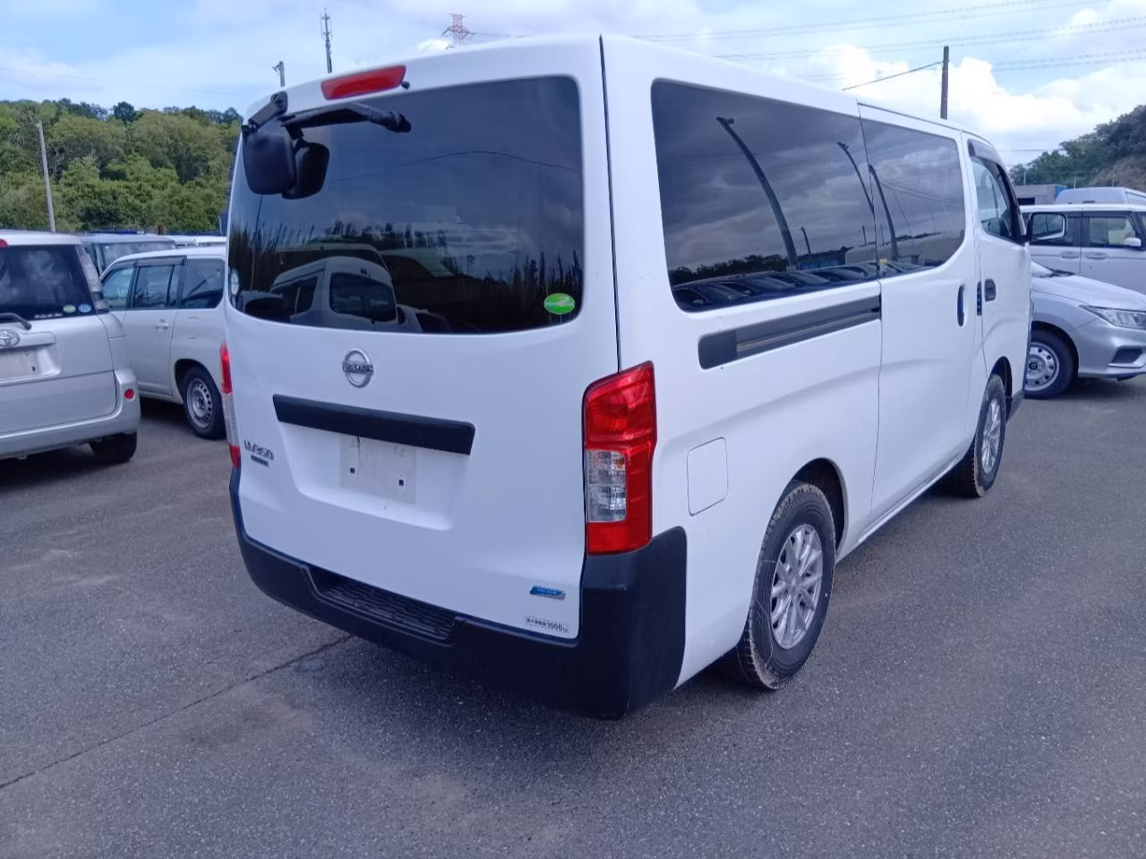 NISSAN NV350 CARAVAN