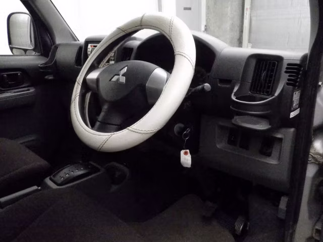 MITSUBISHI TOWN BOX