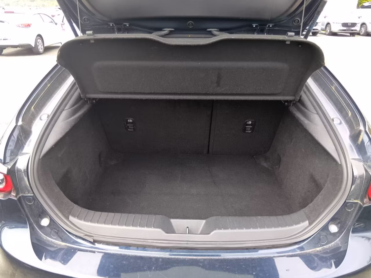 MAZDA MAZDA3