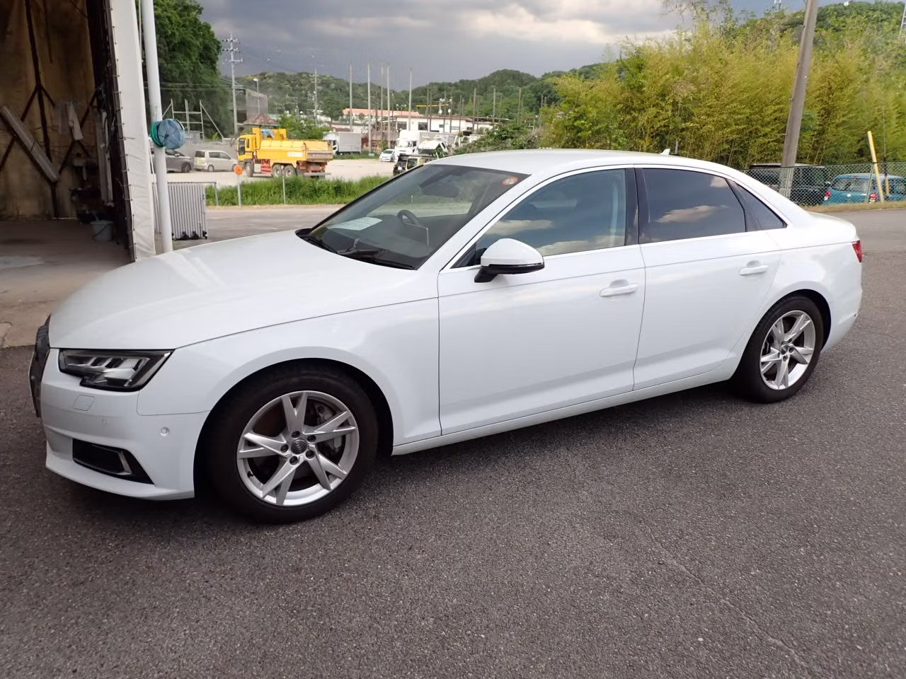 AUDI A4