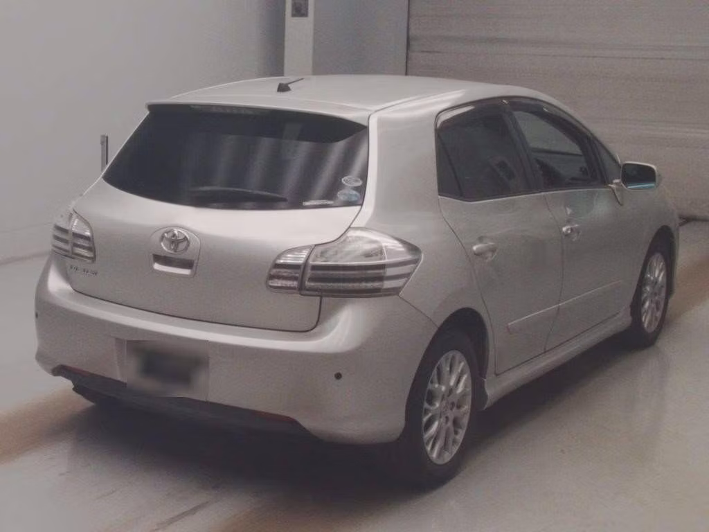 TOYOTA BLADE