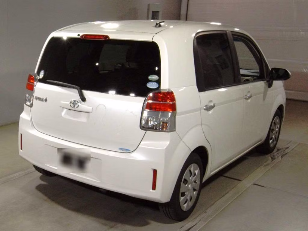 TOYOTA SPADE