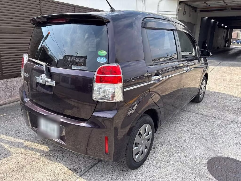 TOYOTA SPADE