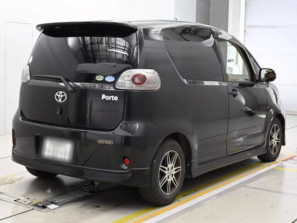 TOYOTA PORTE