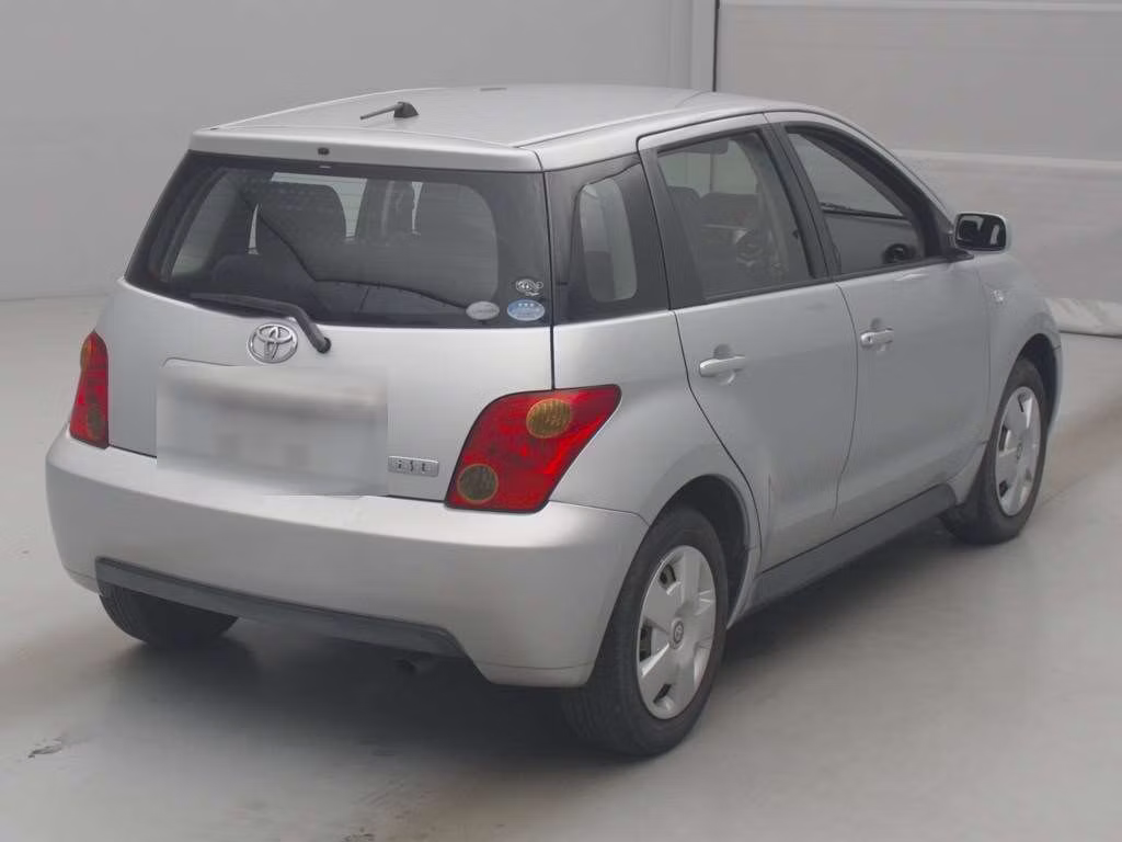 TOYOTA IST