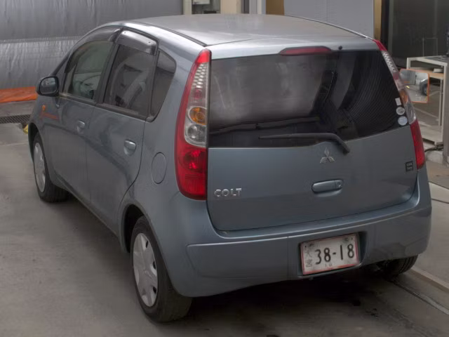 MITSUBISHI COLT