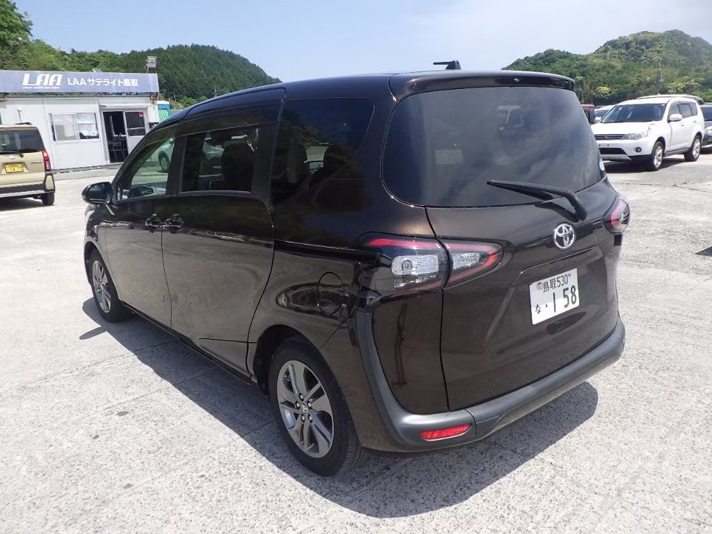 TOYOTA SIENTA