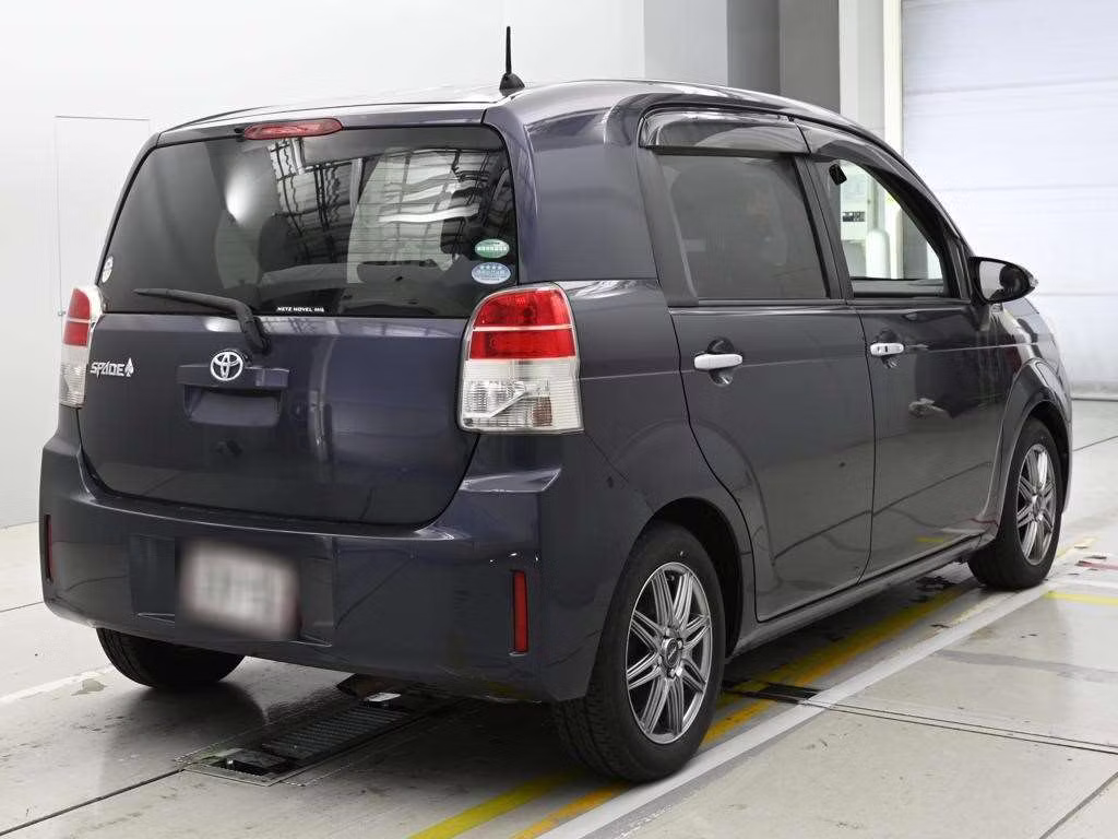 TOYOTA SPADE