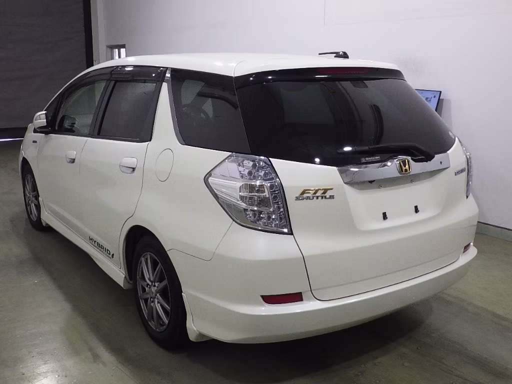 HONDA FIT SHUTTLE