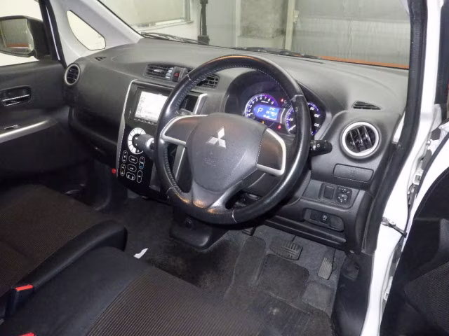 MITSUBISHI EK CUSTOM