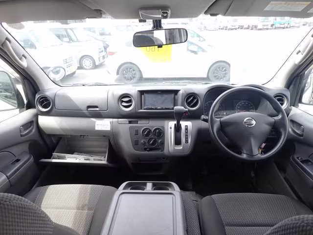 NISSAN NV350 CARAVAN
