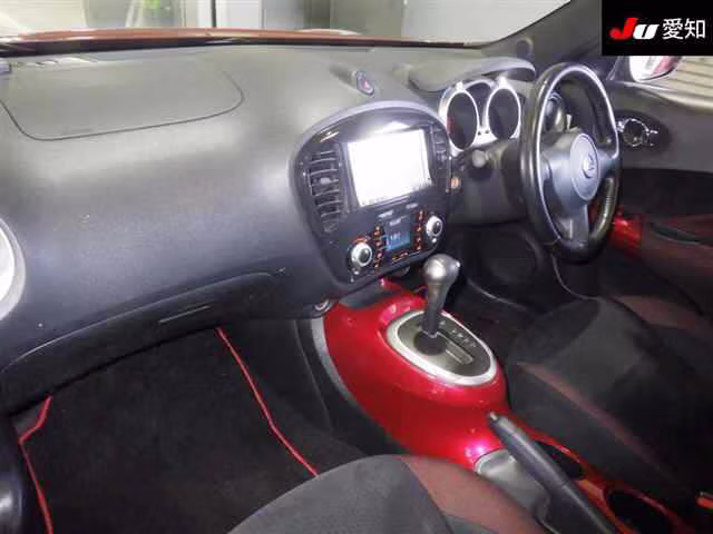 NISSAN JUKE