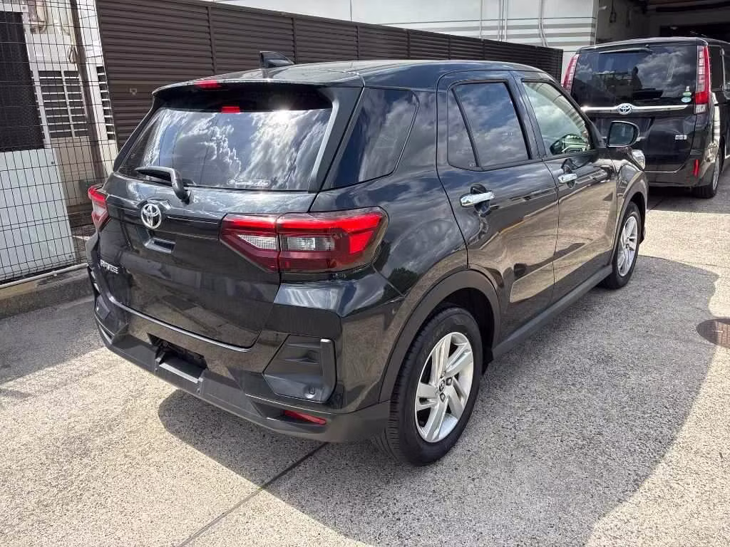 TOYOTA RAIZE