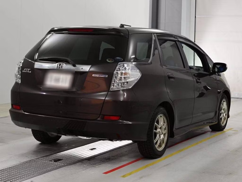 HONDA FIT SHUTTLE