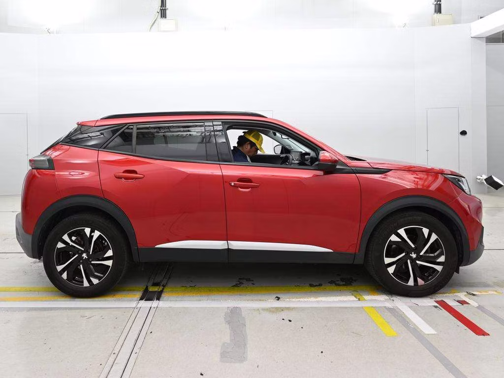 PEUGEOT 2008