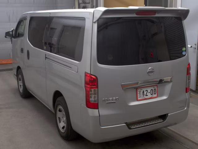NISSAN NV350 CARAVAN