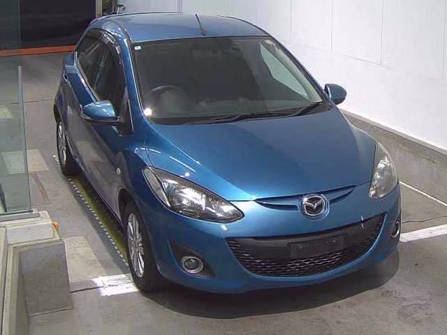 MAZDA DEMIO
